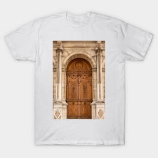 Hotel de Ville - One Of These Doors © T-Shirt